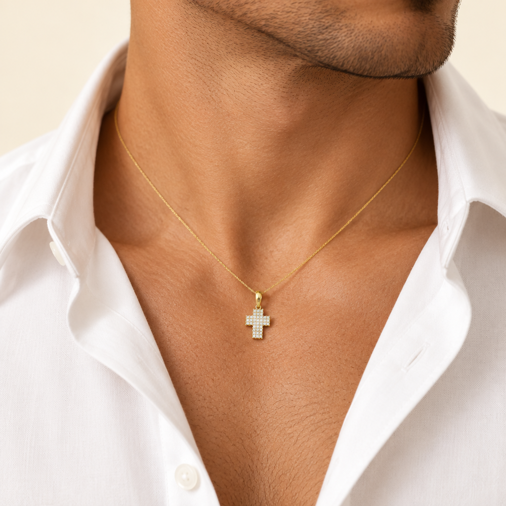 Croce microfusa con zirconi double face oro giallo 18kt 1x1,25cm indossato